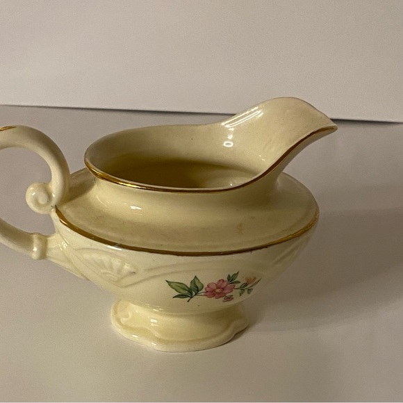 Homer Laughlin China Springtime Marigold Creamer Floral Gold Trim Vintage 1940's - Picture 4 of 8